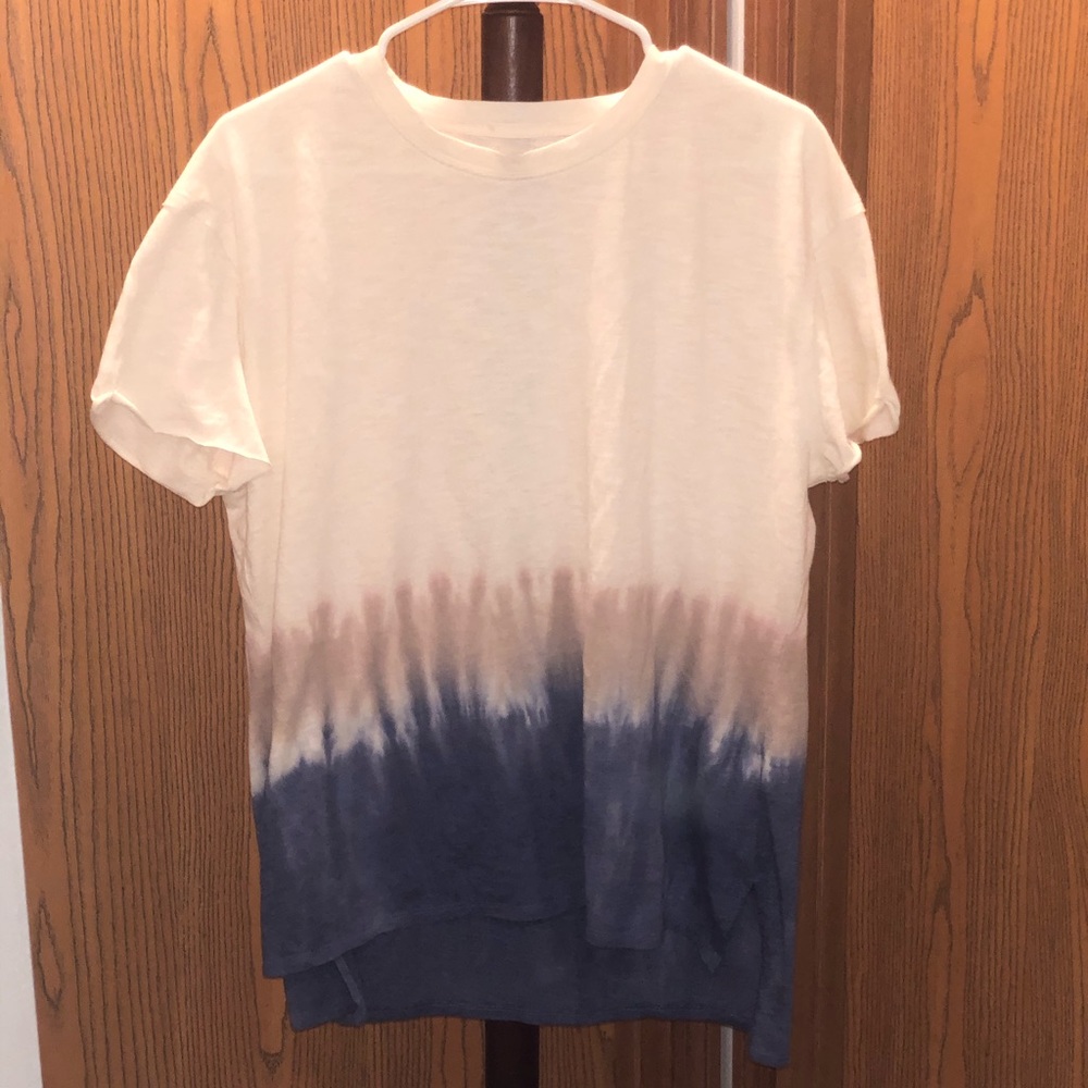 Tie dye rolled sleeve top